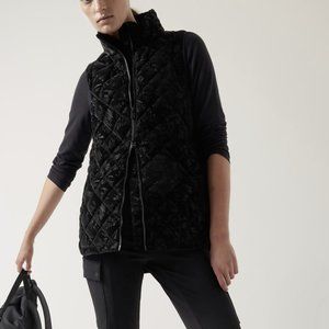 ATHLETA WHISPER FEATHERLESS 'VELVET' QUILTED PUFFER VEST BLACK  XS P NWT NEW